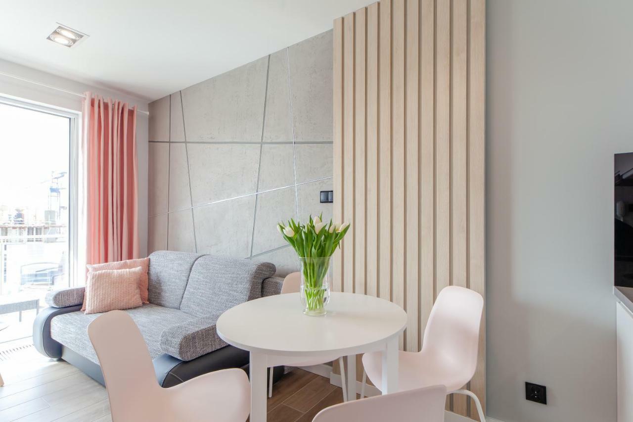 Apartment Pink Flamingo By Noclegi Renters Miedzyzdroje Esterno foto